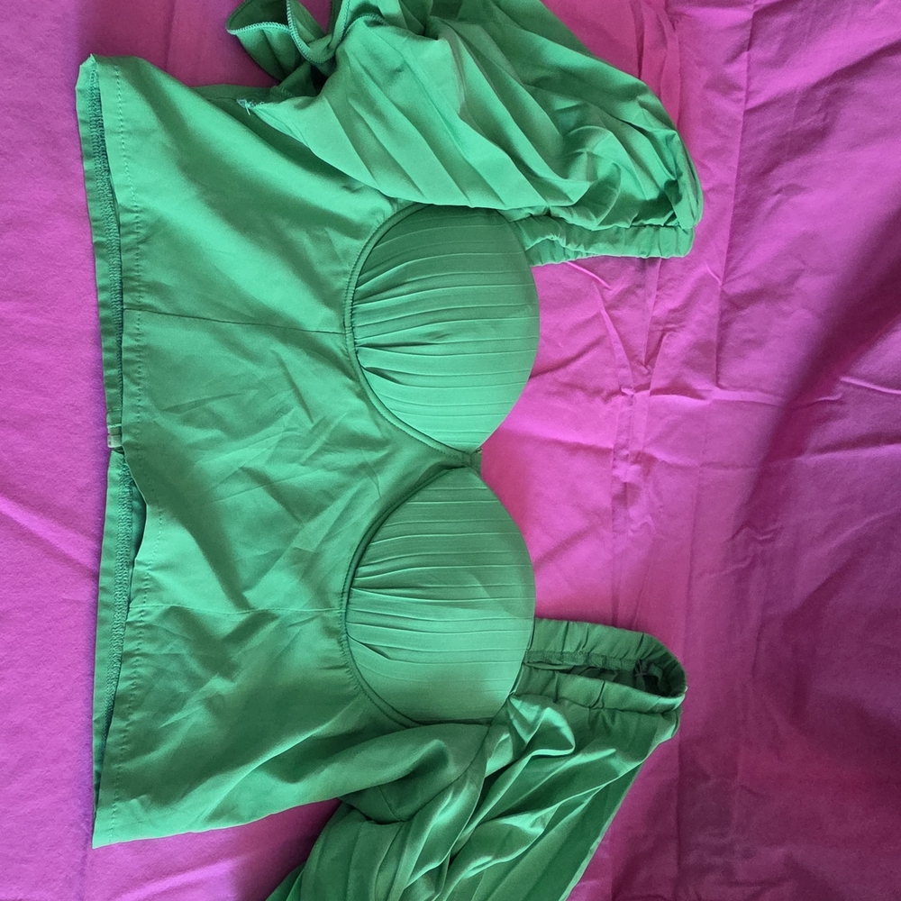 Plaid, Green, and Animal Print Clothing Bundle (A30) - Picture 4 of 5